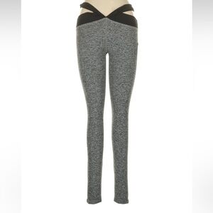 Beyond Yoga Cut Out Yoga Leggings